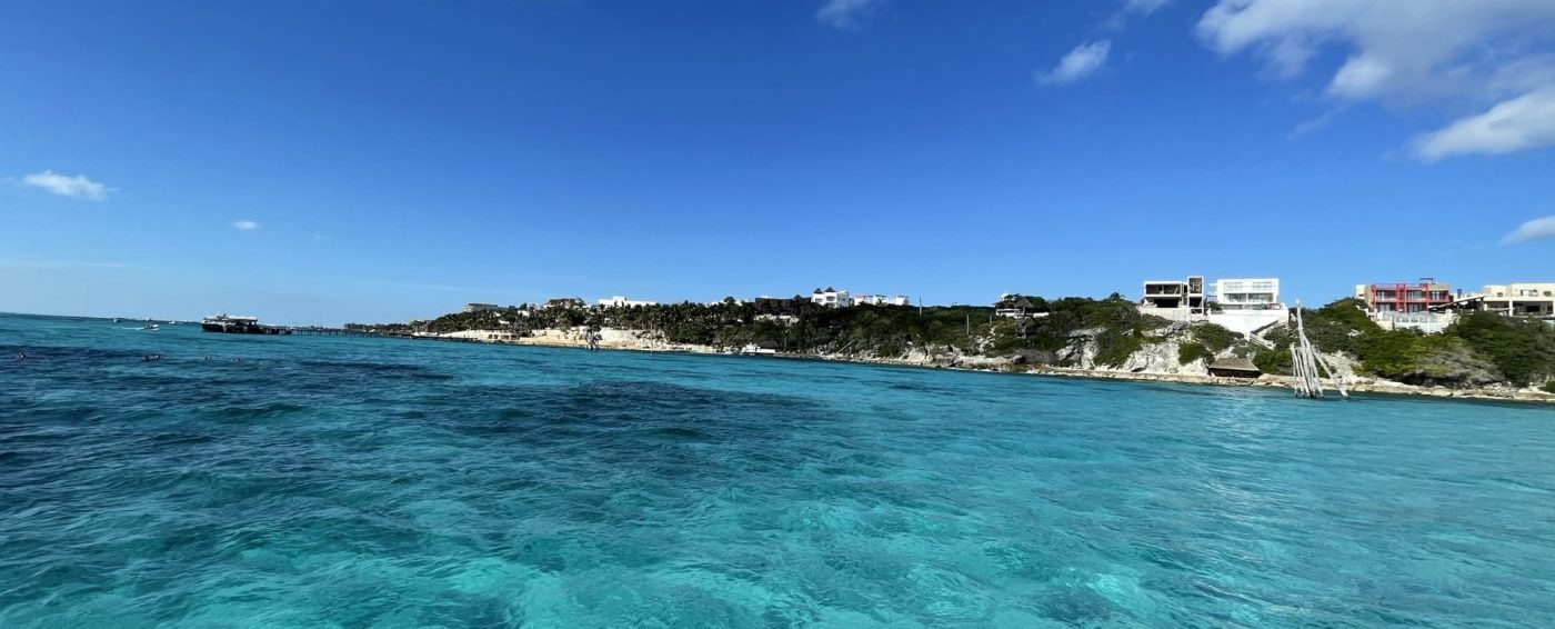 Ocean view of the Mexican Islands of Isla Mujeres in Cancun, Mexico