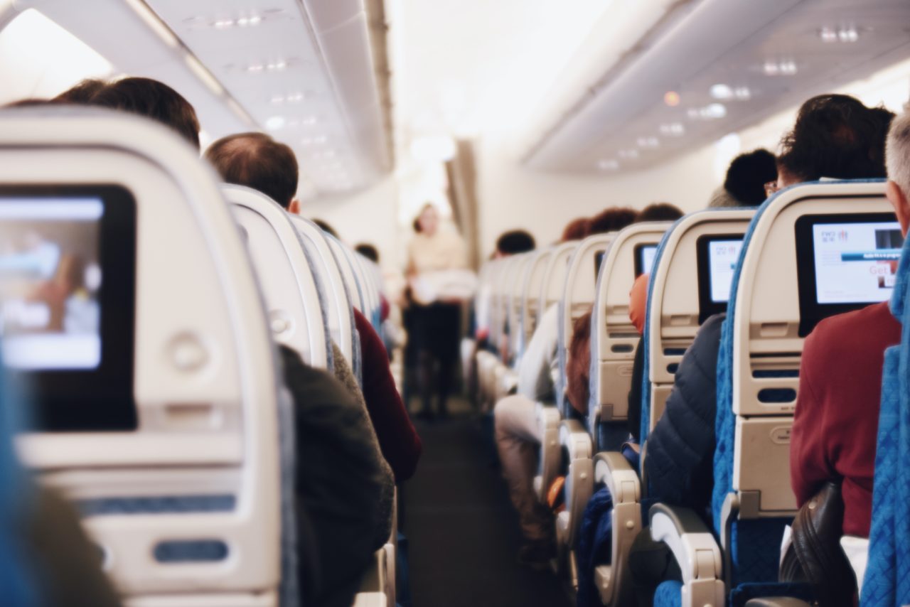 Make Flying Comfortable: Airplane Seat Hacks for Long Flights – Everlasting  Comfort